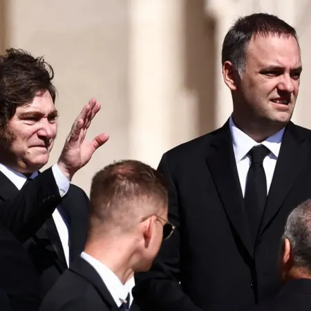 Milei viajará al Vaticano para la inauguración del pontificado de León XIV
