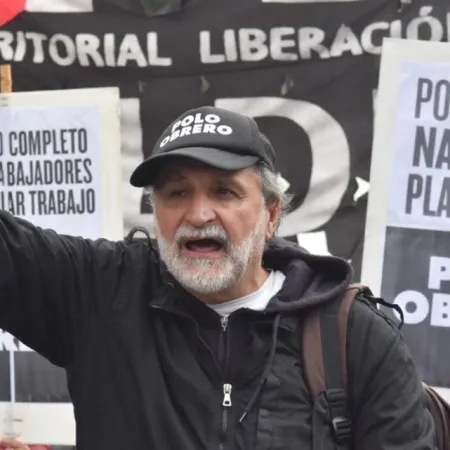 Movilización del Frente Piquetero ante el Ministerio de Trabajo por la crisis social