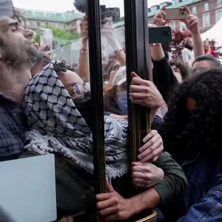 Protestas radicales en Columbia: caos, arrestos y confrontación con Trump por Gaza