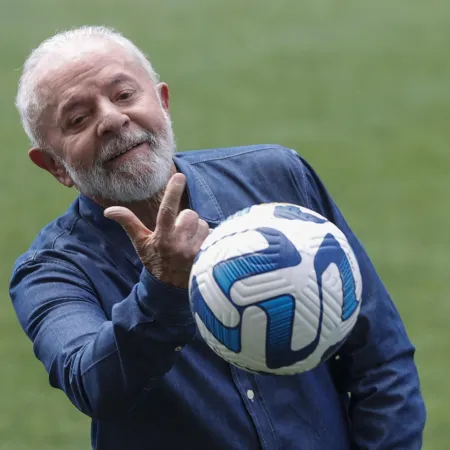 Lula criticó la llegada de Ancelotti y dijo cómo quiere que juegue la selección