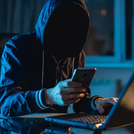 Dieciocho años de cárcel para un pedófilo que captaba víctimas por WhatsApp, Instagram y Telegram