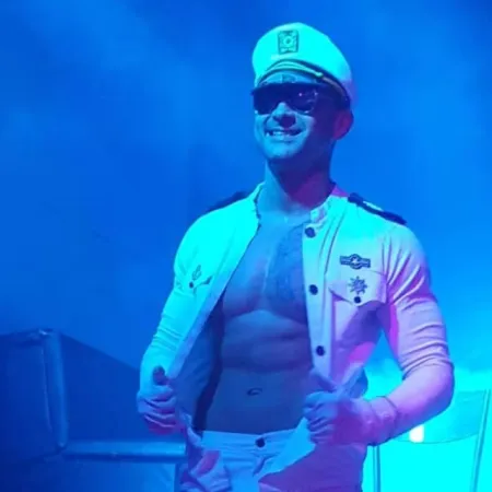 Condenaron a un exfutbolista y stripper por vender éxtasis en fiestas electrónicas