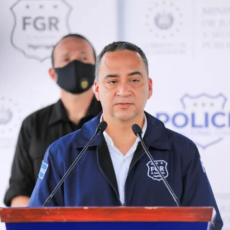 Ruth Eleonora López detenida en El Salvador por caso vinculado al FMLN y corrupción