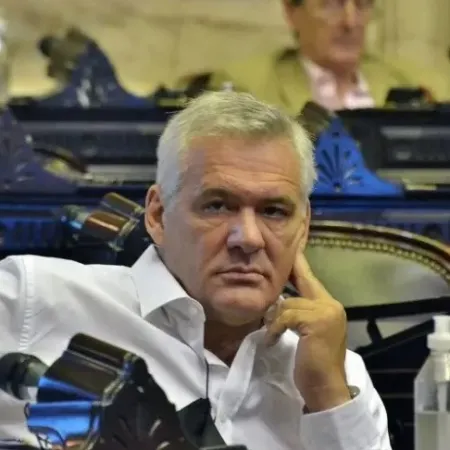 Un diputado radical anticipó una "sesión conflictiva" y cuestionó a Menem