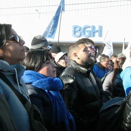 Paro general en Tierra del Fuego: rechazan la apertura de importaciones