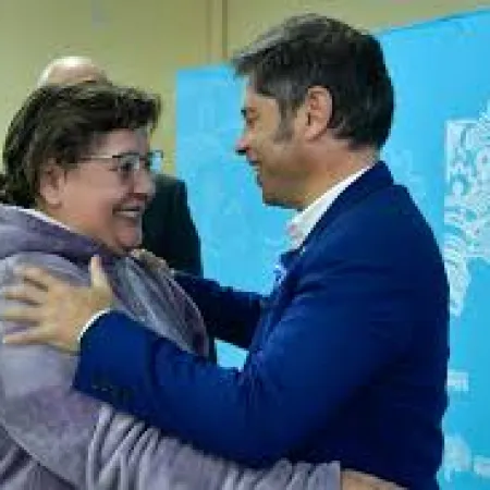 Axel Kicillof : “Mientras el Gobierno nacional ataca la educación pública, nosotros la transformamos”