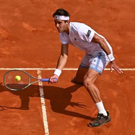 ATP de Hamburgo: Tomás Etcheverry cayó ante Cobolli