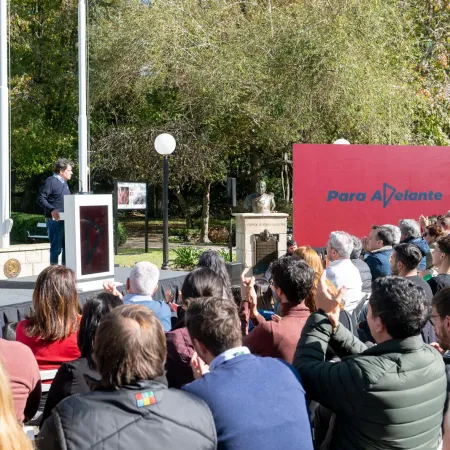 Facundo Manes lanzó “Para Adelante” y desafió a Milei y al kirchnerismo