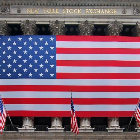 Trump sacude Wall Street: bonificaciones caen 10% y bancos evalúan despidos