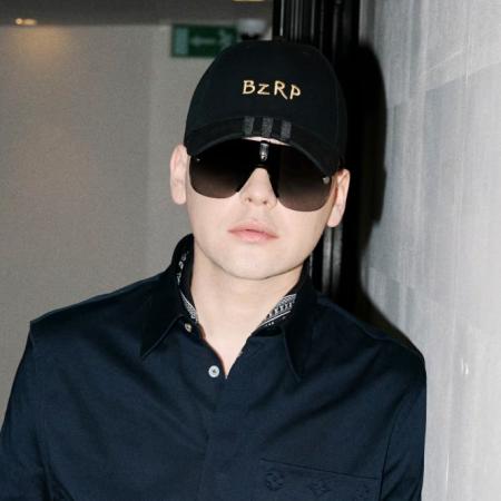 Bizarrap, Louis Vuitton, Pharrell Williams y miles de dólares