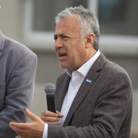 El PJ de Mendoza apuró a Cornejo por el desdoblamiento: "Que deje de jugar a su Tatetí partidario"