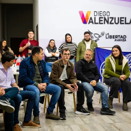 Diego Valenzuela lanza la campaña libertaria en el conurbano junto a “Sagaz” Luna