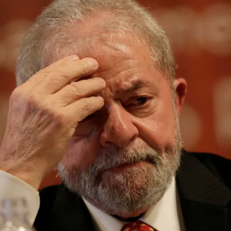 Lula da Silva impulsa un plan fiscal que divide a Brasil y genera rechazo