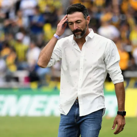 Platense cerca de cerrar al Kily González, tras la salida de Orsi y Gómez