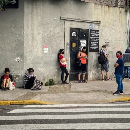 La Argentina libertaria: estancamiento y precarización del empleo