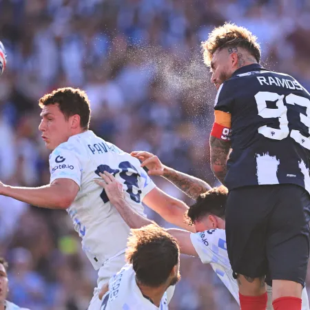 Monterrey consiguió un valioso empate contra el Inter, que favorece a River
