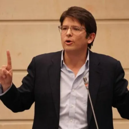 Miguel Uribe Turbay continúa en estado crítico tras el atentado: conmoción en Colombia