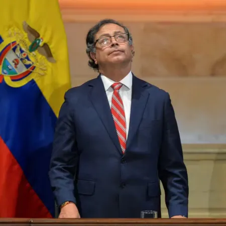 Ola de violencia y caos institucional sacuden a la Colombia de Gustavo Petro