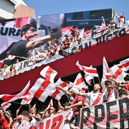 De Seattle a Los Ángeles: la larga odisea de los hinchas para ver a River
