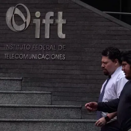 Telcel y Oxxo multados en México antes del cierre del IFT por frenar la competencia