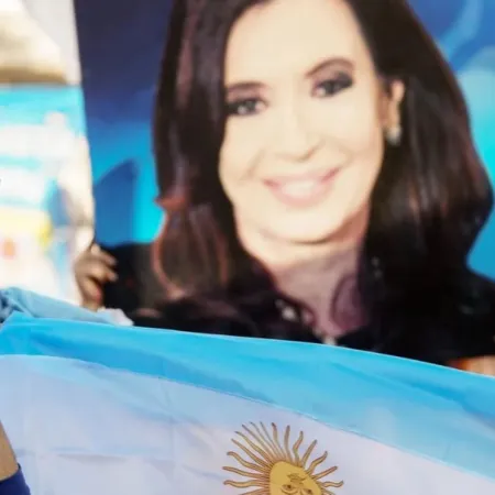 El kirchnerismo convocó a un “banderazo” para saludar a Cristina Kirchner por el Día de la Bandera