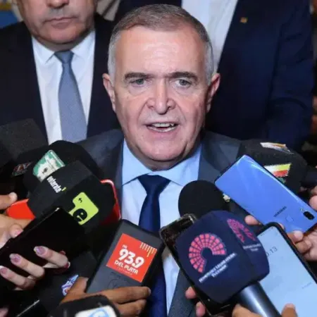 Jaldo endurece su reclamo a Milei: “Que no se equivoque, solo no va a poder gobernar”