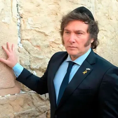 Advertencia del PJ a Milei por su apoyo a Israel: “Expone a los ciudadanos a la violencia”