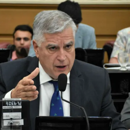 Córdoba desafía a Milei y se suma a la oposición en la pelea por los fondos universitarios