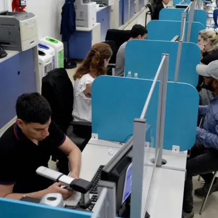 El Gobierno eliminó por decreto el feriado del Día del Empleado Público