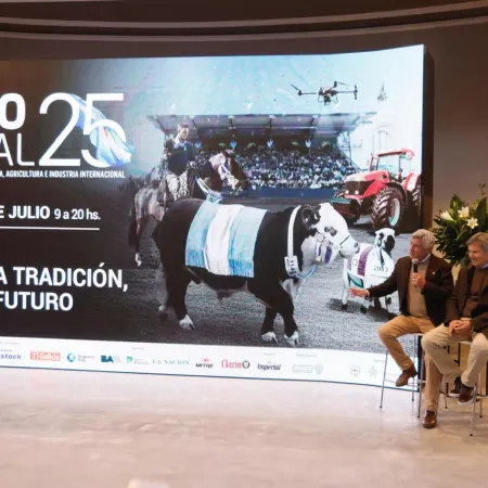 Qué dijo la Sociedad Rural Argentina sobre Milei, las retenciones y el INTA