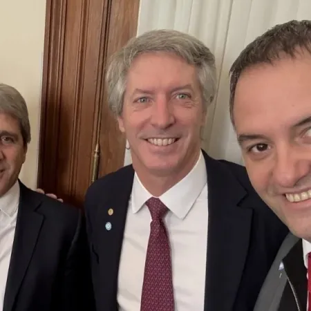 "Seguí forreándome”: inesperado cruce del presidente del Banco Central con una economista libertaria