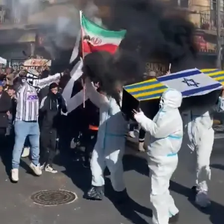 Hinchas de All Boys sin límites: pasearon un ataúd de Atlanta y carteles contra Israel