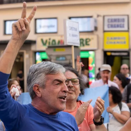 "Si pudieran, la mandarían a la silla eléctrica": la dura respuesta de Dalbón a Luciani y Mola