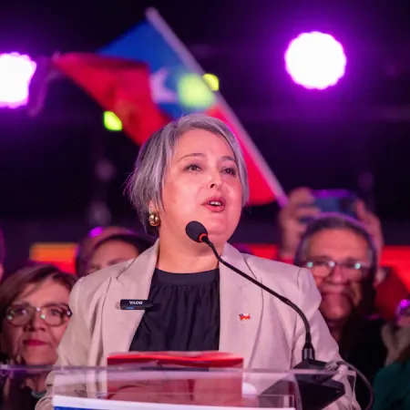 Jeanette Jara arrasa: el Partido Comunista gana las primarias y Chile se redefine