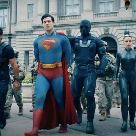 Superman: “Clark Kent es su oportunidad de hacer cosplay de una persona normal”