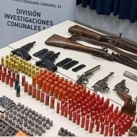 Tenía un arsenal en su casa de Palermo y fue detenido