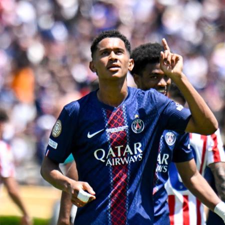 El PSG demostró por qué es el candidato y goleó 4 a 0 al Atlético Madrid