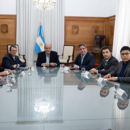 Gobernadores llevaron sus reclamos a Francos por la caída de fondos coparticipables