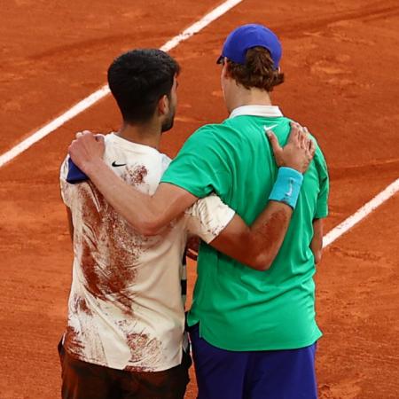 El mundo del deporte se rindió a los pies de Alcaraz y Sinner por la final de 5 horas