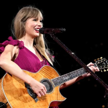 Taylor Swift aparece por sorpresa para tocar en vivo