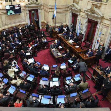 Tensión máxima en el Senado: la oposición avanza con leyes que desafían a Milei