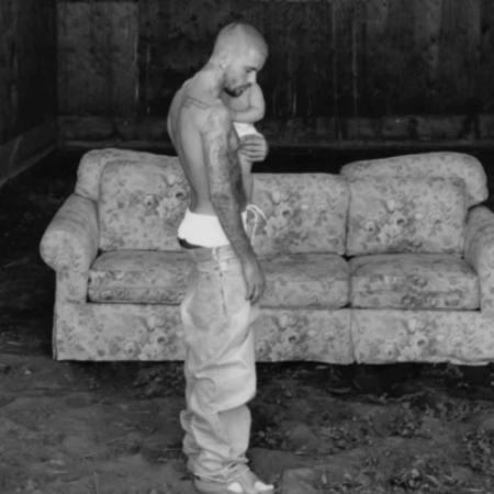 Justin Bieber pelea ferozmente con Travis Scott por el número 1