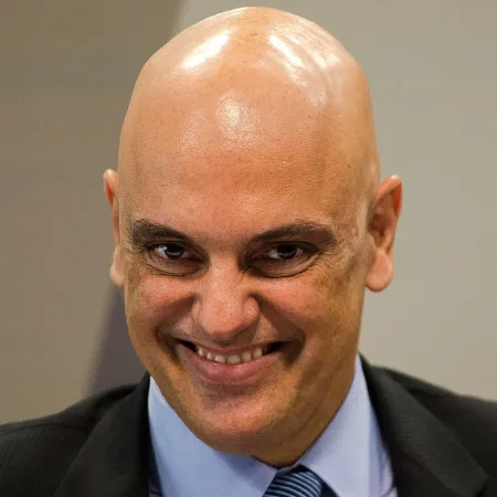 Los 5 frentes judiciales de Alexandre de Moraes contra el golpismo de Bolsonaro