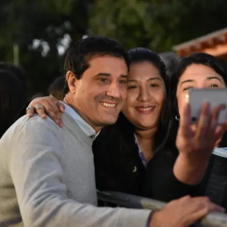 Maxi Abad homenajeó a Alem y los militantes lo liquidaron por un posible "pacto" con Milei