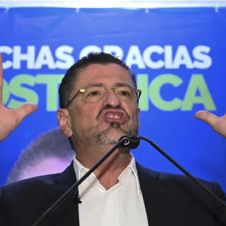 Corrupción en Costa Rica: Corte Suprema apunta al presidente Chaves