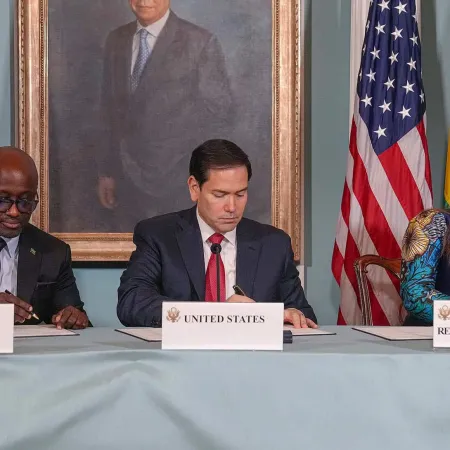 Congo y Ruanda firman un acuerdo de paz en Washington con mediación de Estados Unidos