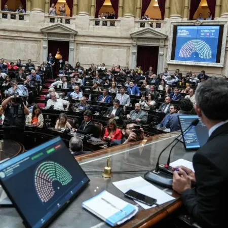 La oposición logró el quórum y se sesiona en Diputados