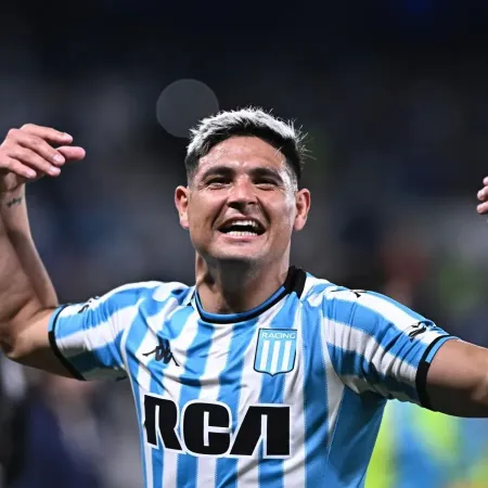 Diego Milito y la bronca con Jorge Brito y River por la salida de Maxi Salas
