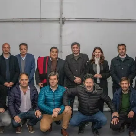 Intendentes bonaerenses rechazaron el desdoblamiento y criticaron a Kicillof en José C. Paz