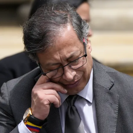 La estrategia de Gustavo Petro en la crisis de pasaportes en Colombia